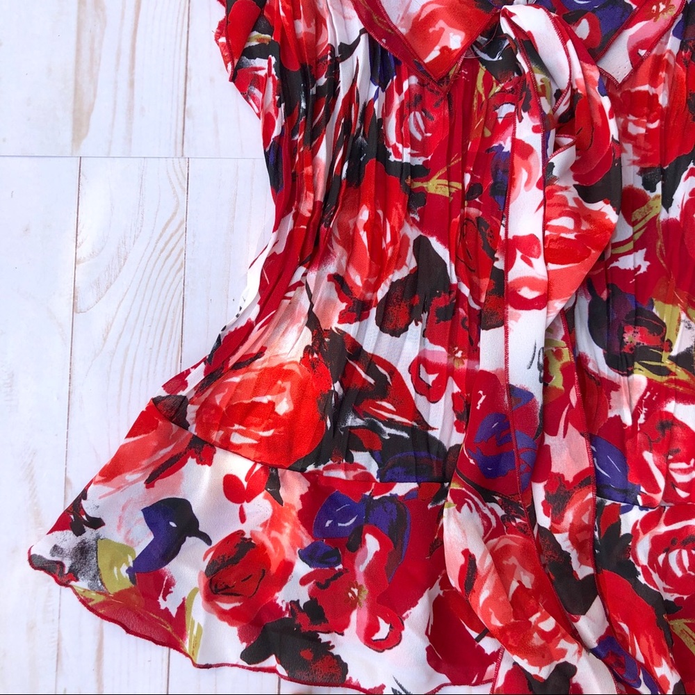 Beautiful Floral Ruffled Peplum Blouse EUC Size L - Picture 3 of 5